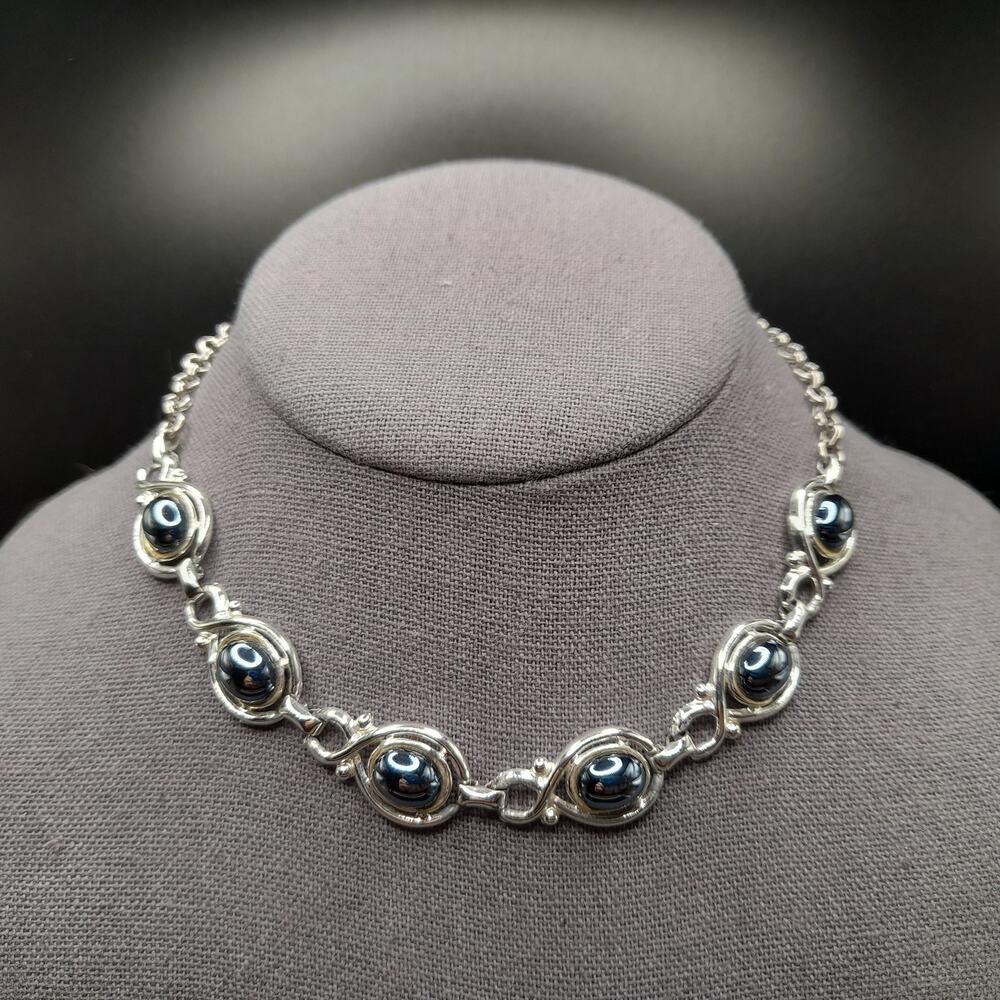 Vintage 1960s Faux Hematite Cabochon Necklace, 15 1/2", Silver Tone - Picture 2 of 10